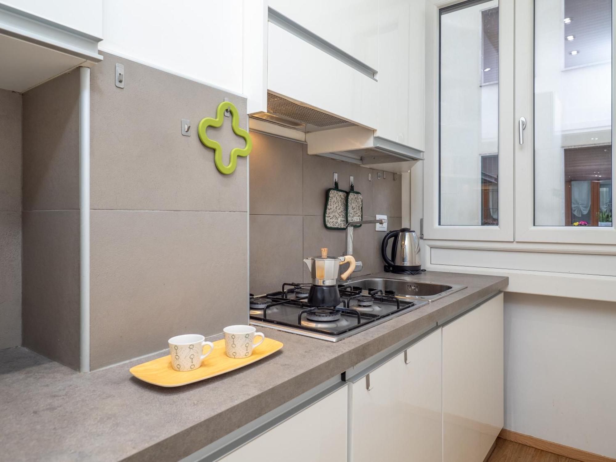 Milano 5 Guests - Modern Apt With Balcony מראה חיצוני תמונה