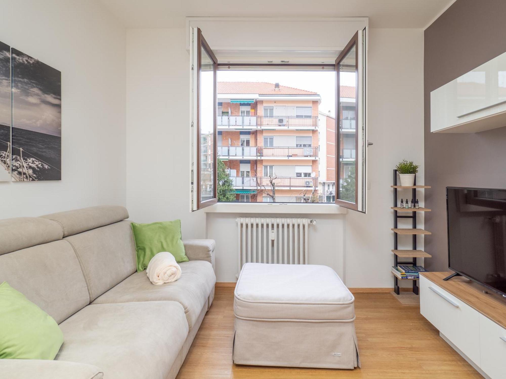 Milano 5 Guests - Modern Apt With Balcony מראה חיצוני תמונה